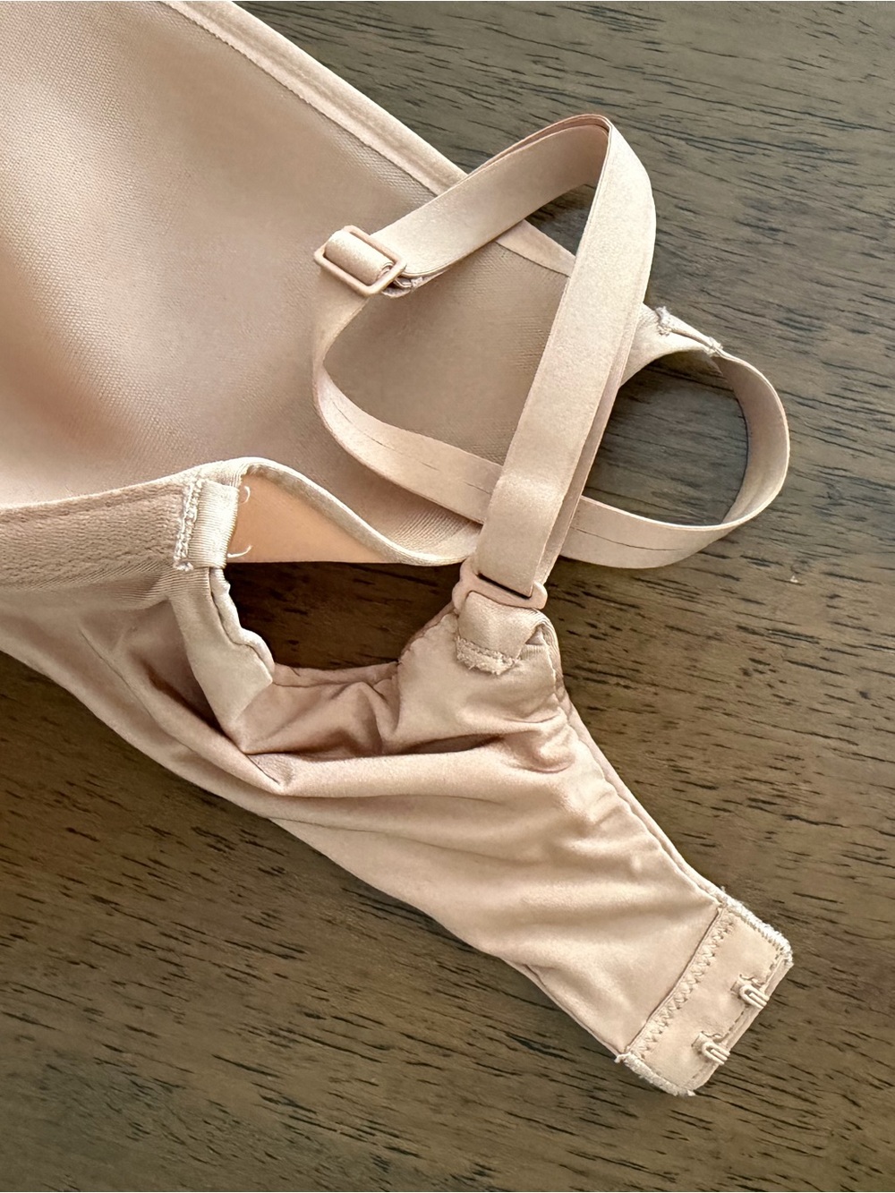 SKIMS 34C Weightless Mesh Scoop Bra Tan - Picture 7 of 7